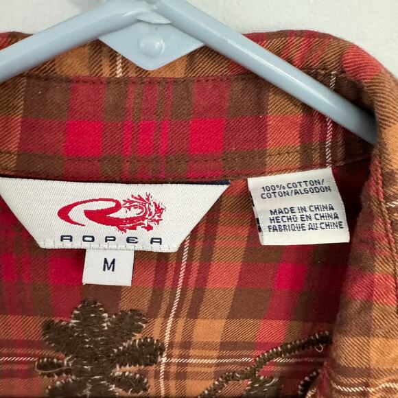 Roper Snap Button Down Shirt Size Medium w/ Embroidered Floral Design Plaid - Picture 4 of 7
